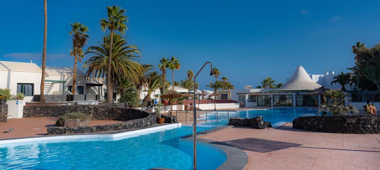 Casa A Primera Linea De Mar Costa Teguise Exterior photo